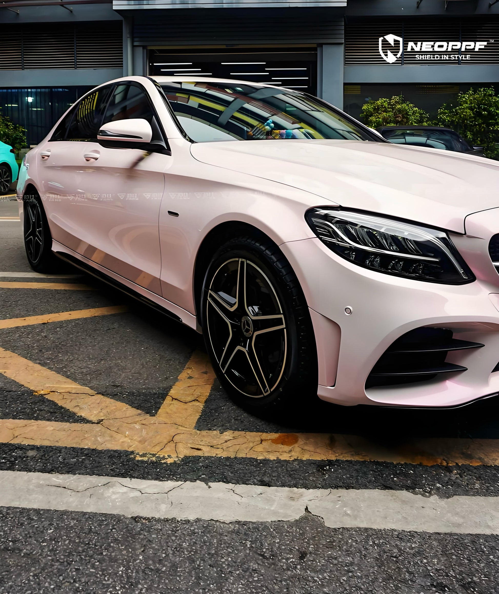 2017 - Soft Light Dynamic Pink