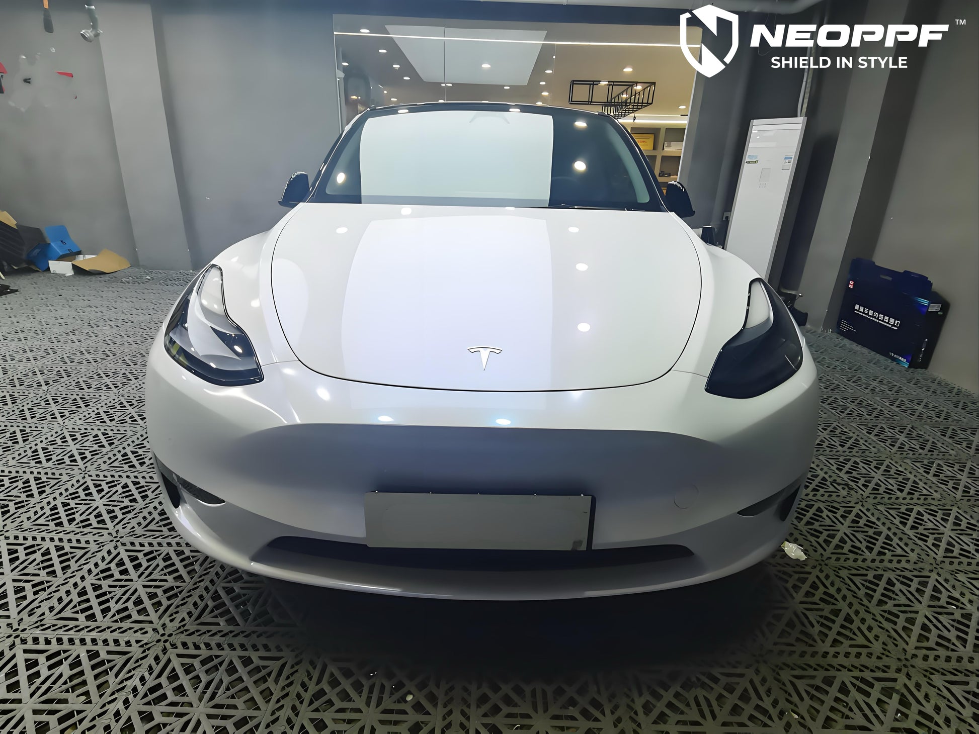 2050 - Super Matte White