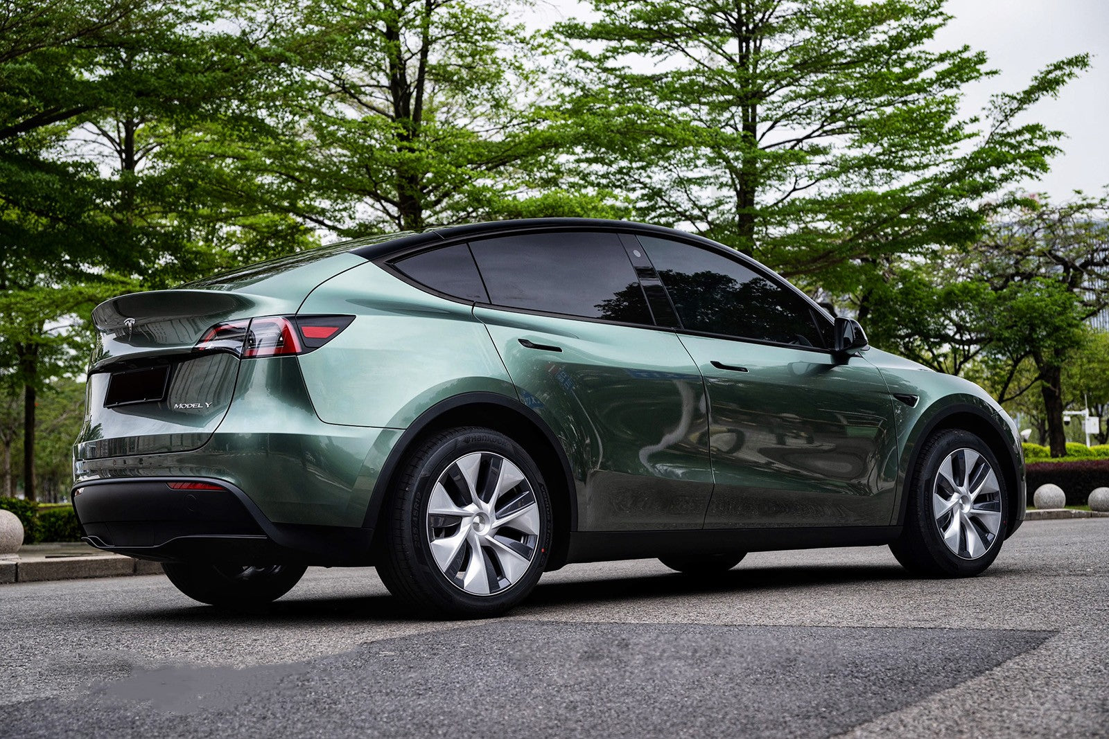 4008 - Liquid Metallic Alpine Green
