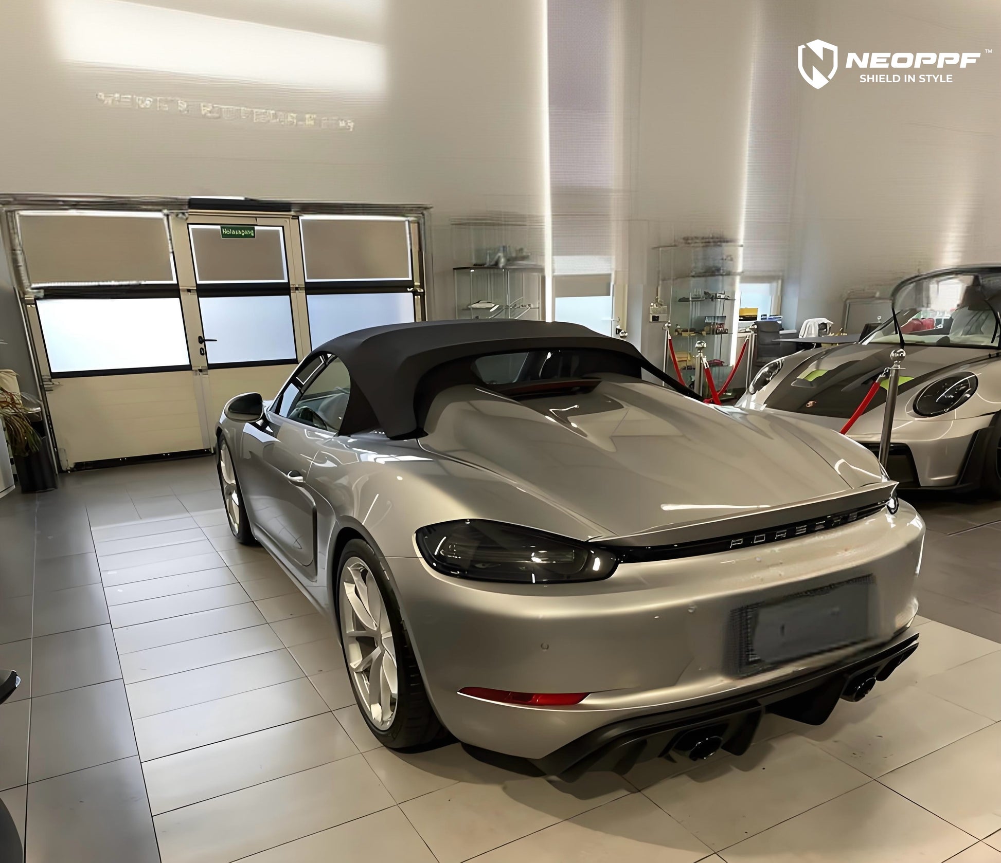 7001 - Premium Silver Carbon Fiber