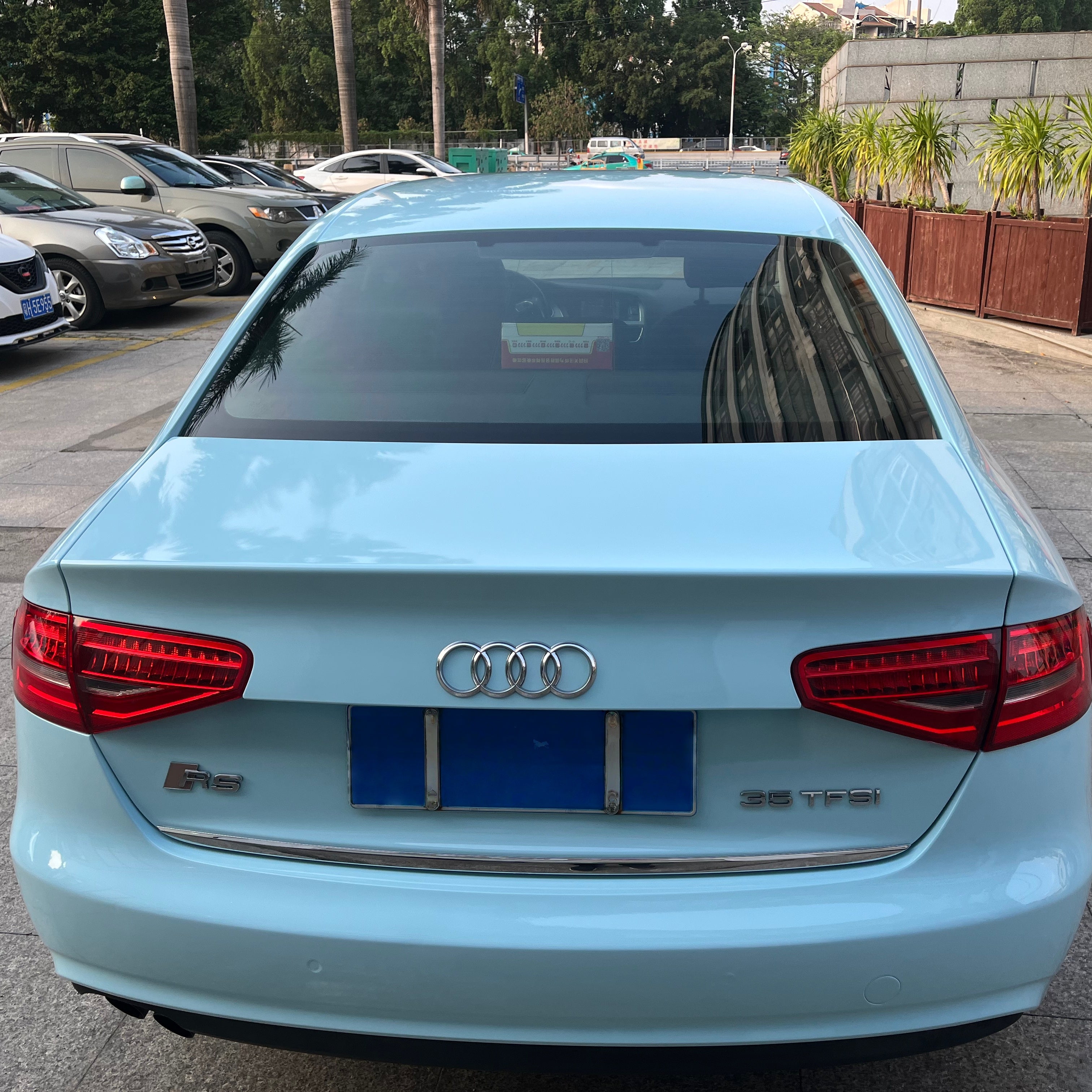 3052 - Deep Glacier Blue (BL)