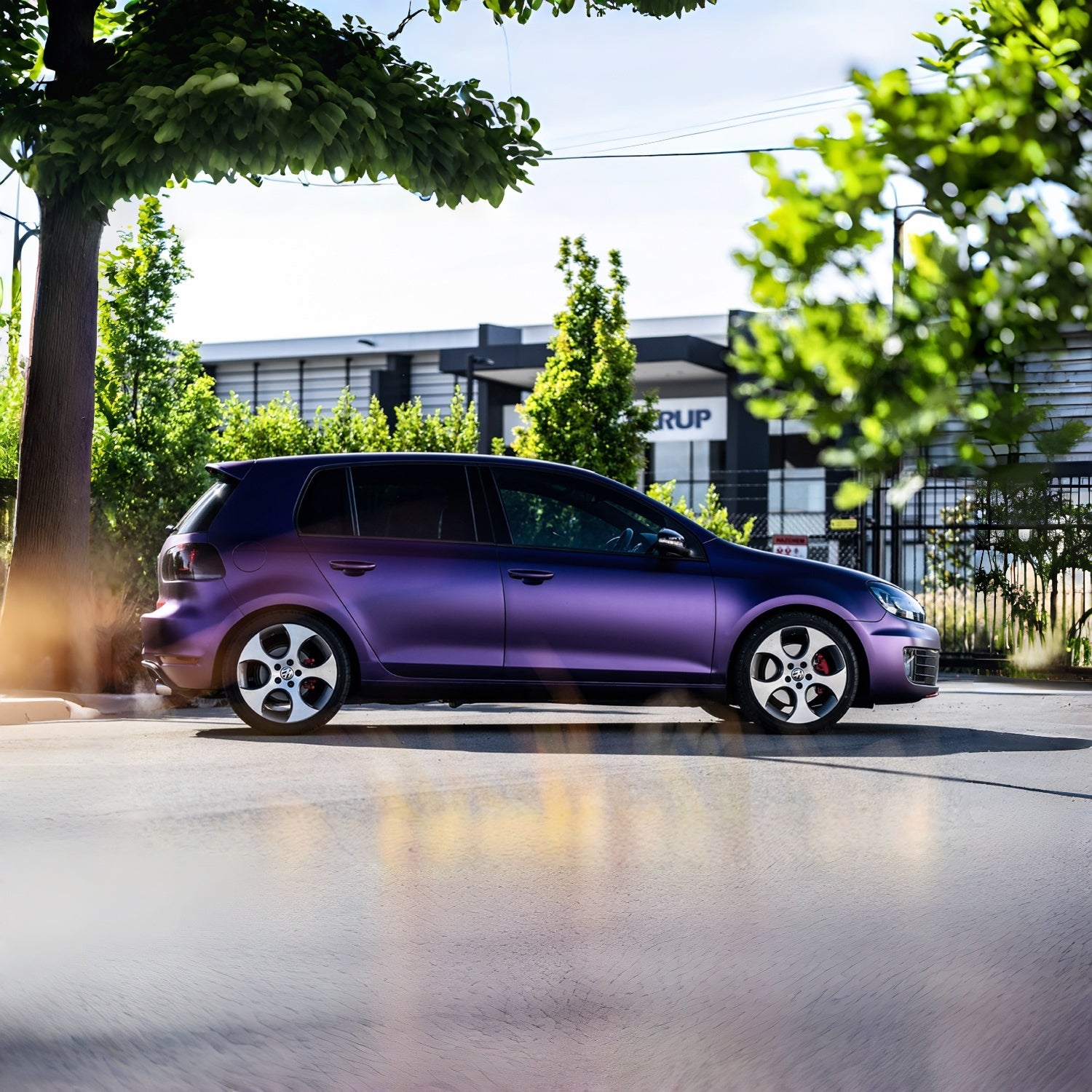 5040 - Satin Pinot Noir Purple