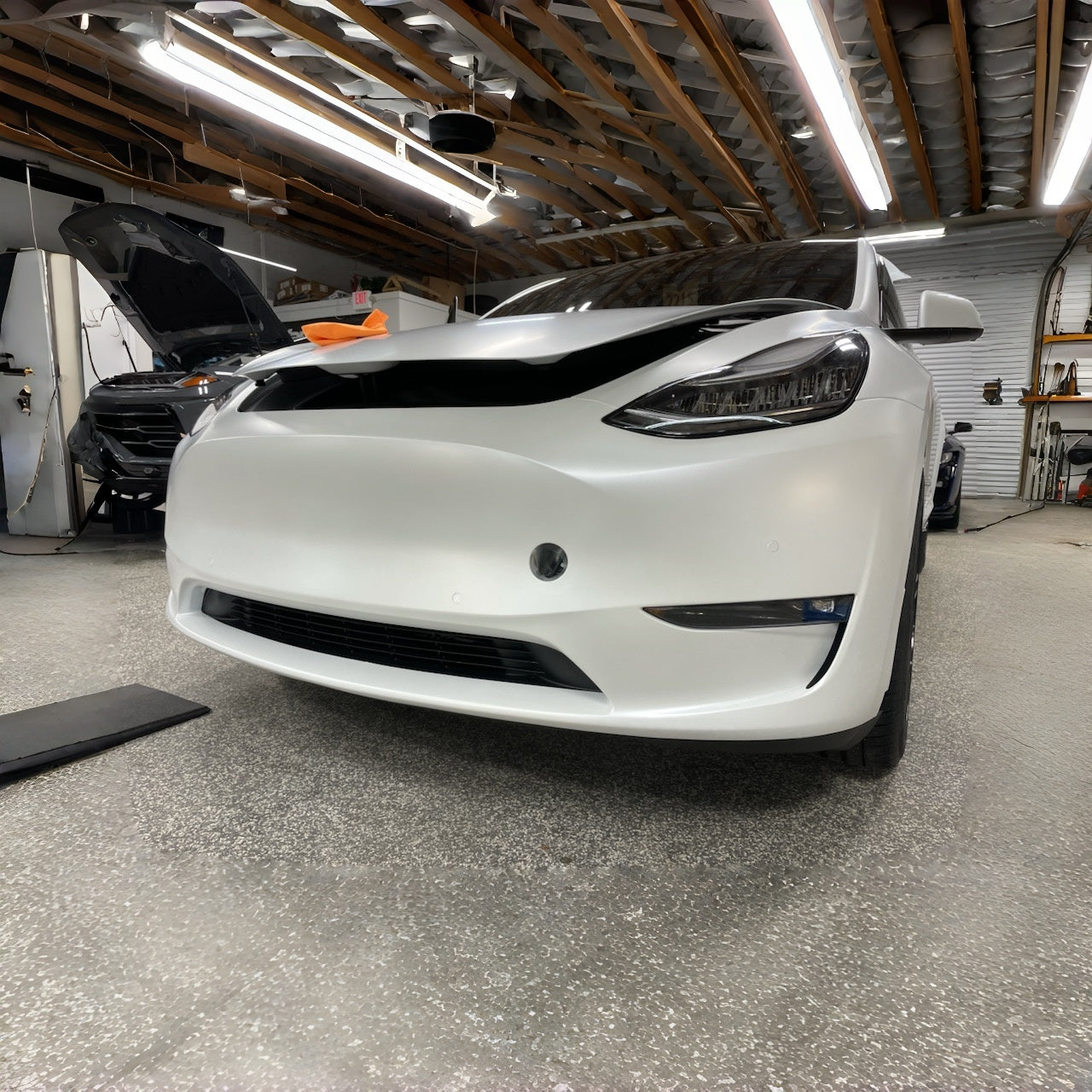 2050 - Super Matte White